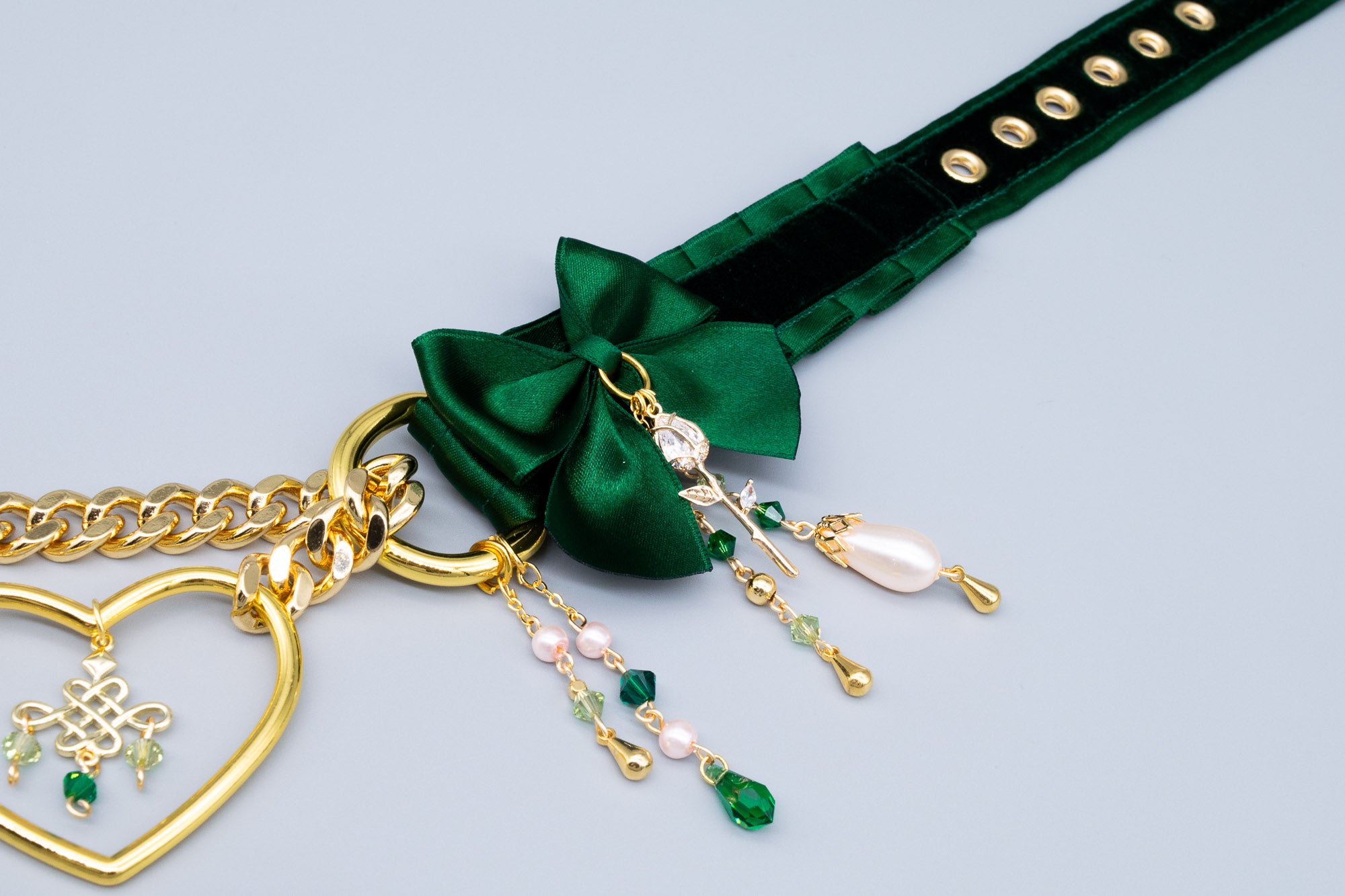 "Royal Garden" 12.5" - 15" Hunter Green Luxury Martingale Collar